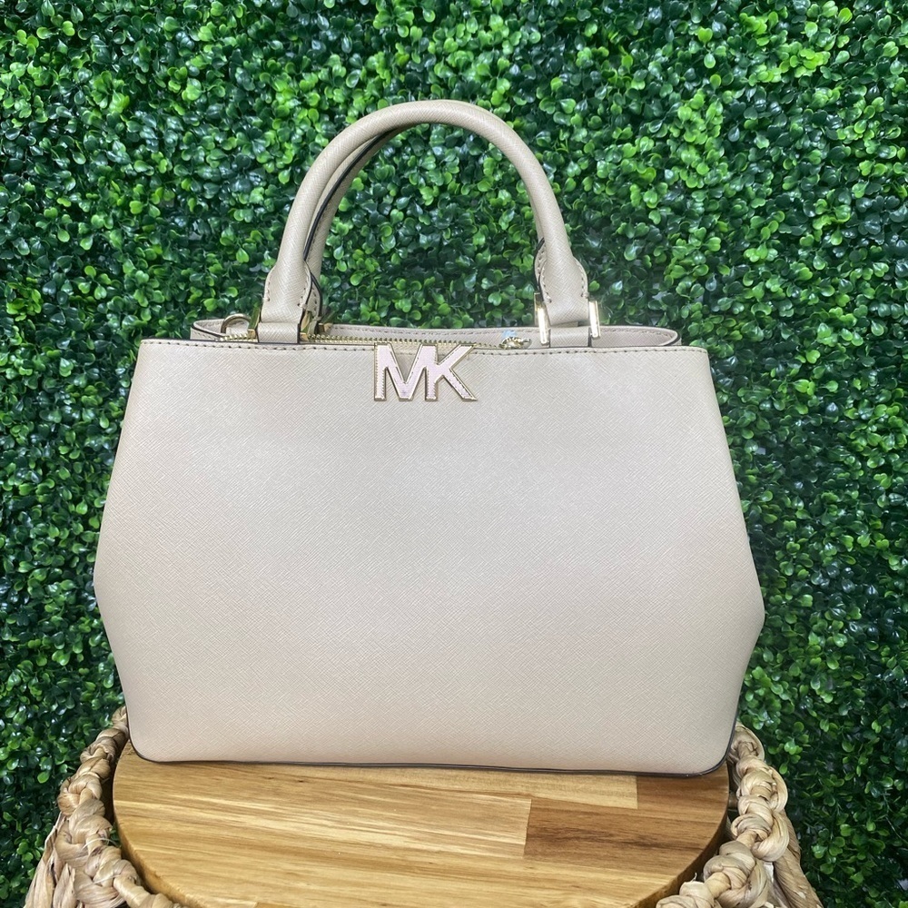 Michael kors florance medium satchel new‎ with tags